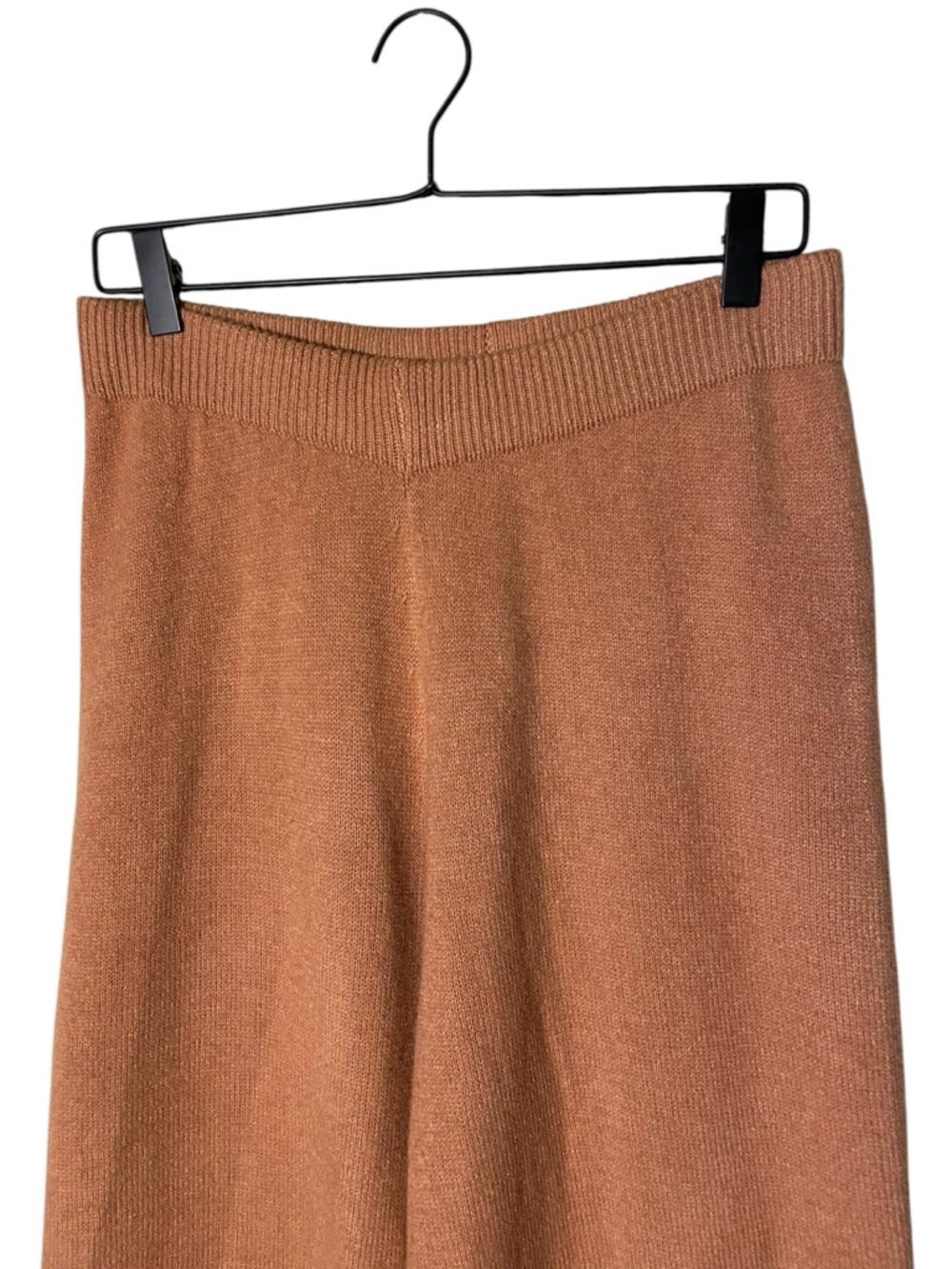 PrettyLittleThing Plus Ribbed Wide-Leg Pants in Rust - Picture 2 of 5